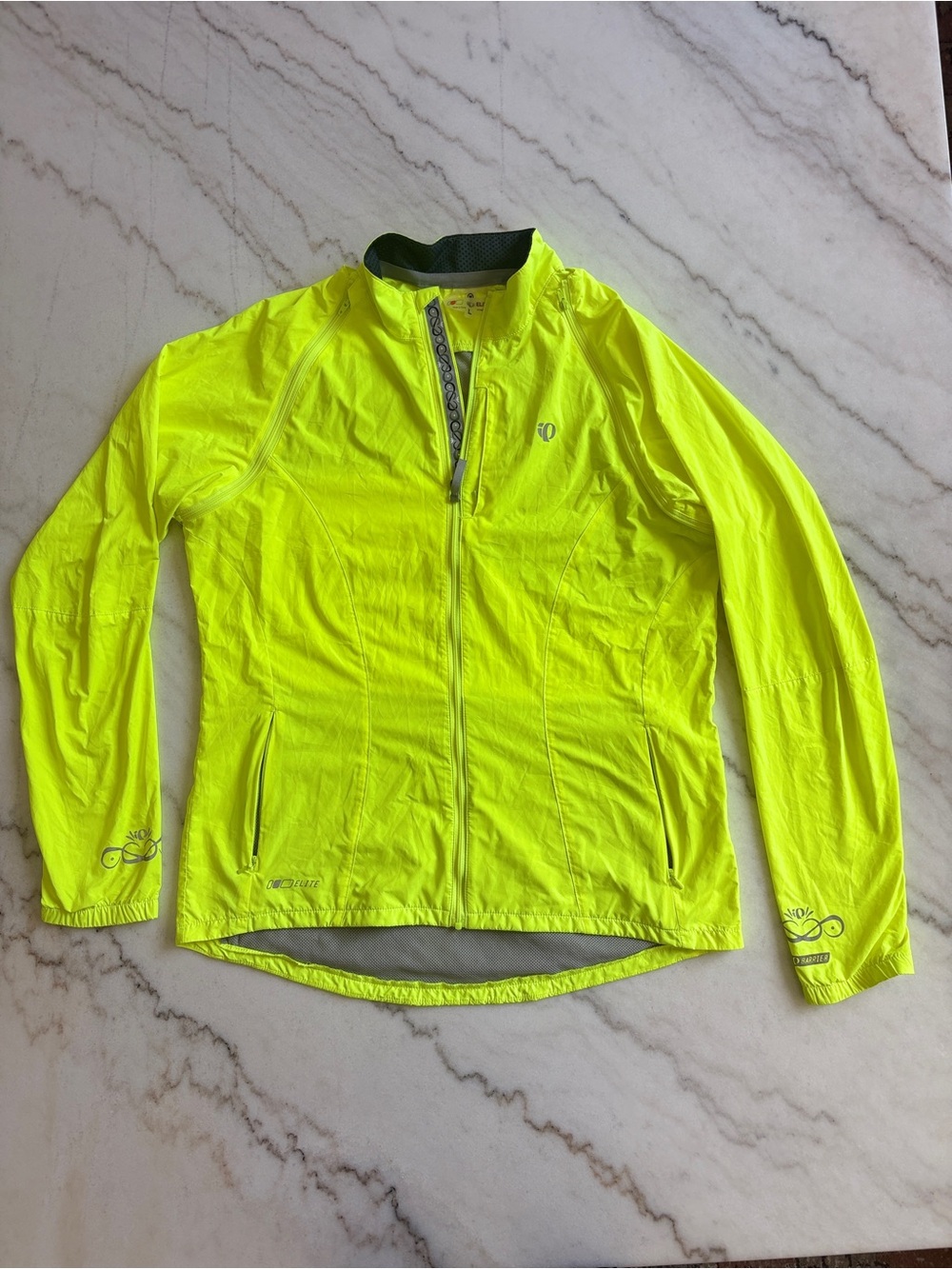 Pearl Izumi Women’s High-Visibility Neon Yellow Cycling Jacket - large